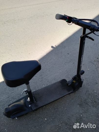 Самокат взрослый электрический бу