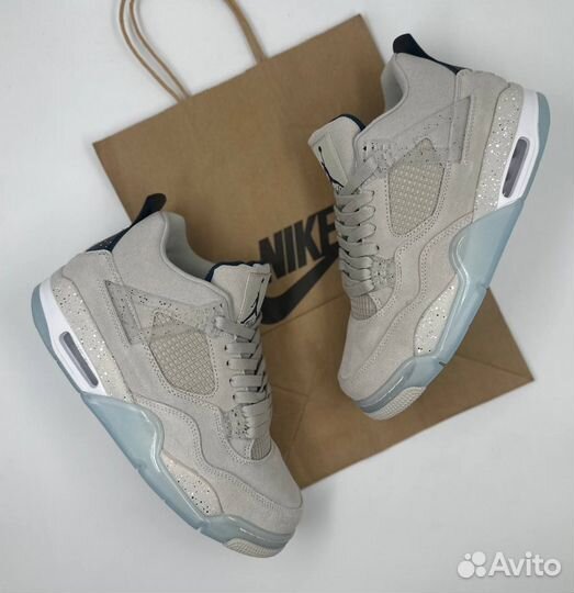 Nike Air Jordan 4 Retro