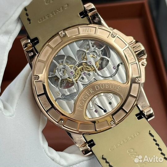 Часы Roger Dubuis Excalibur Double Tourbillon