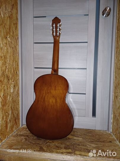 Гитара yamaha c40