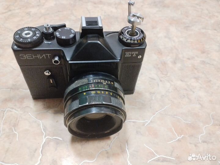 Пленочный фотоаппарат зенит