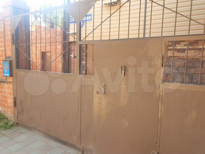 Дом 200 м² на участке 9 сот.