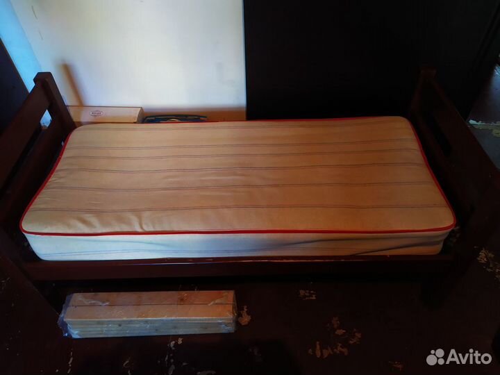 Кровать 150х70 + матрац ортопедический