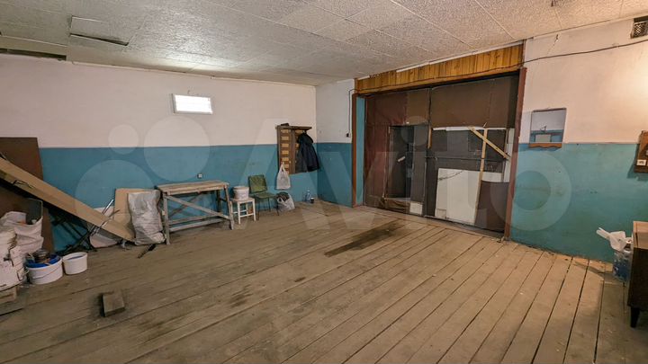 Гараж, > 30 м²