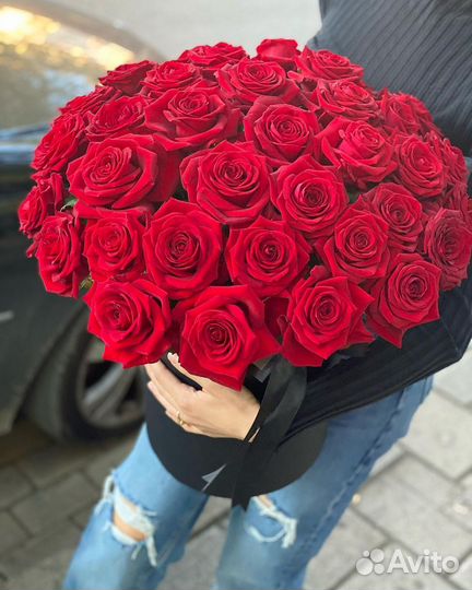 Свежие красные Розы. Доставка Цветов
