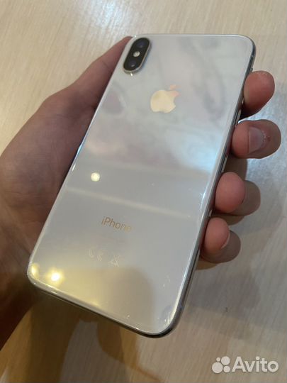 iPhone X, 64 ГБ
