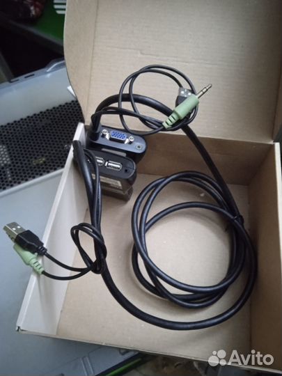 KVM переключатель D-Link KVM-221