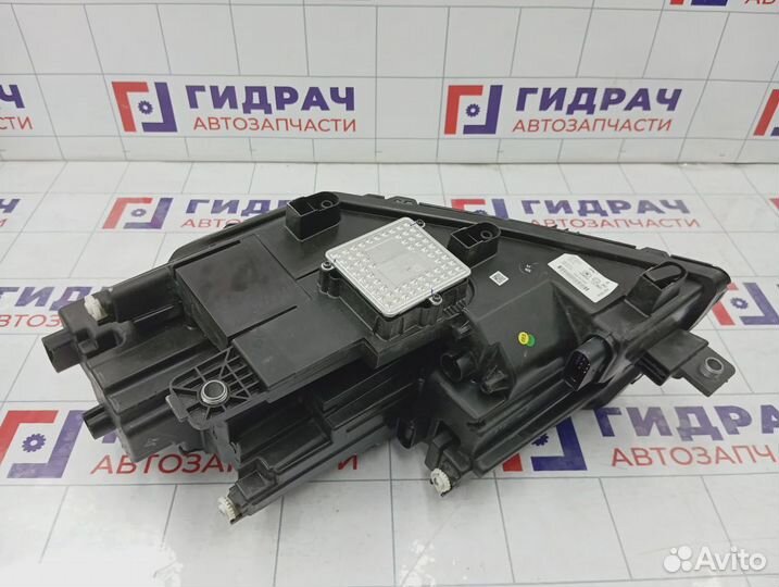 Фара правая Skoda Octavia (A8) 2019