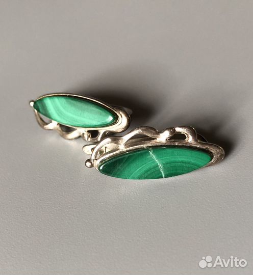 Серебряные серьги с малахитом