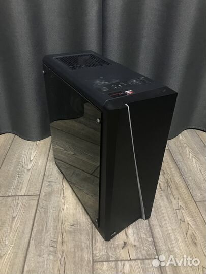 Настольный компьютер