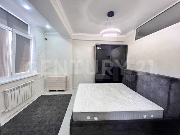 3-к. квартира, 75 м², 1/7 эт.