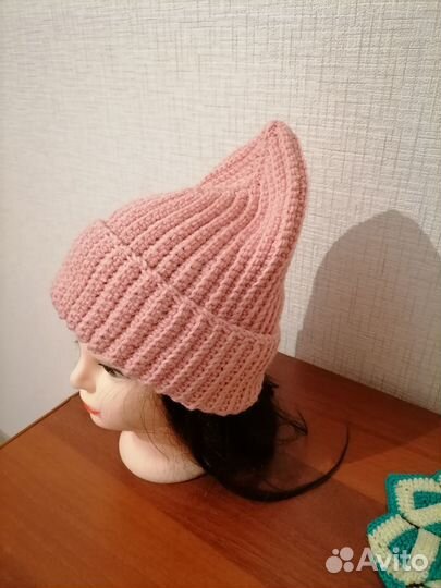 Шапка женская из полушерсти
