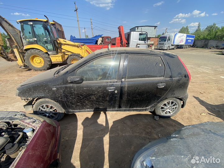 В разборе fiat punto 1.2 2001г