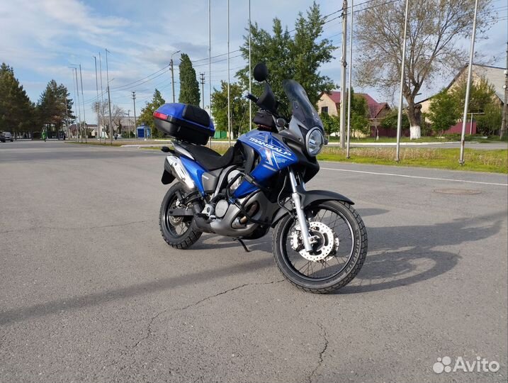 Honda transalp XL700VA