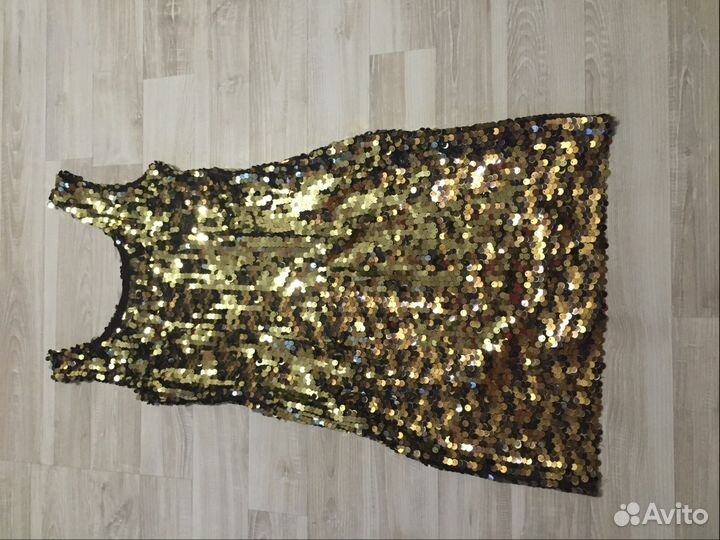 Платье с пайетками