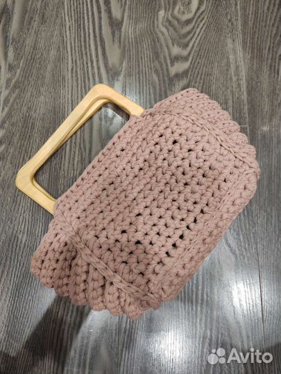 Сумка женская из трикотажной пряжи