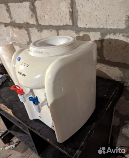 Кулер для воды