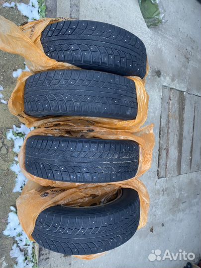 Зимняя шипованная резина R14