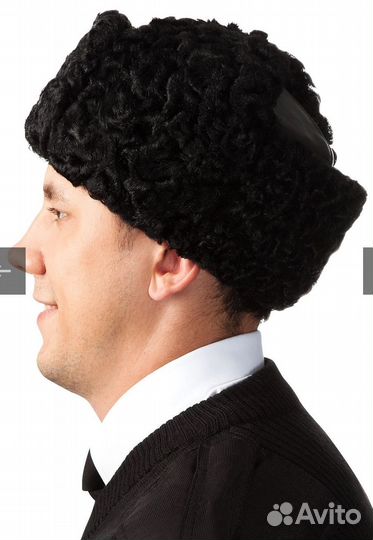 Шапка каракулевая с кожаным верхом