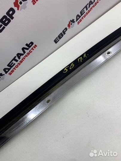 Молдинг лобового стекла левый Nissan Almera N16