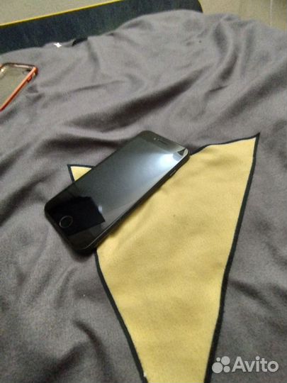 iPhone 7, 32 ГБ
