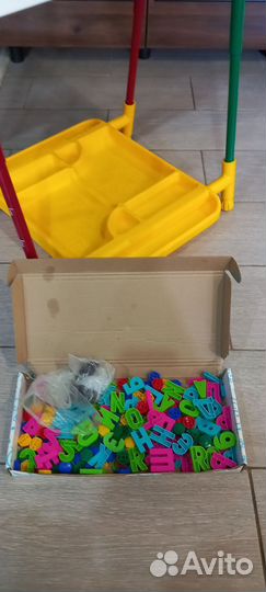 Мольберт, доска для рисования