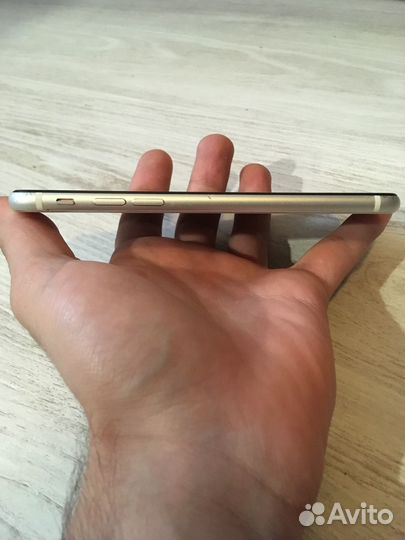 iPhone SE (2020), 64 ГБ