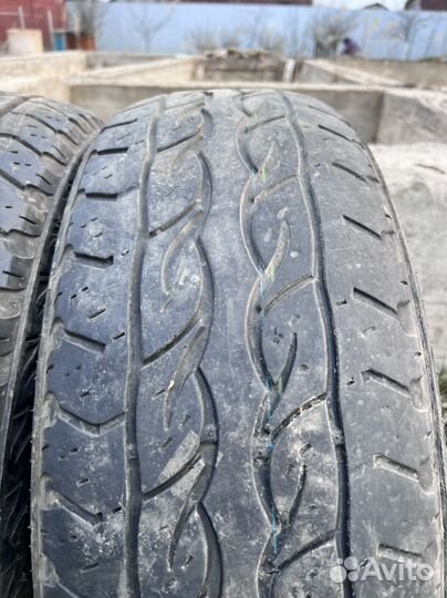 Kumho Road Venture SAT KL61 235/65 R17