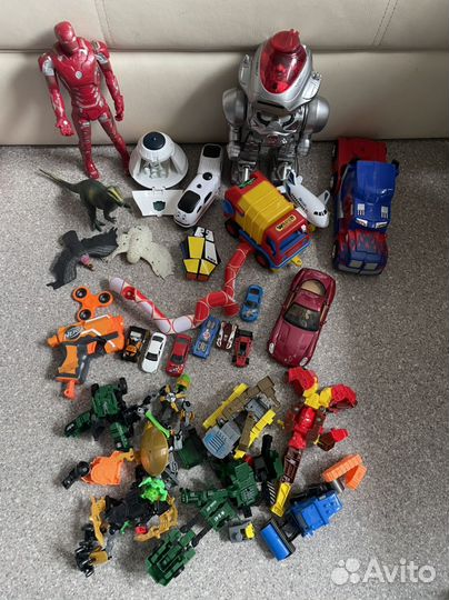 Игрушки для мальчика пакетом