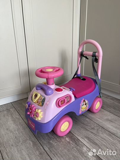 Машинка каталка толокар