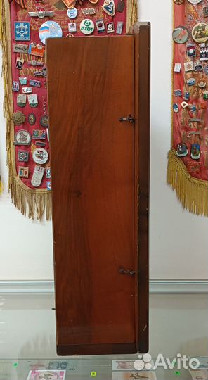 Настенные часы с четвертным боем 