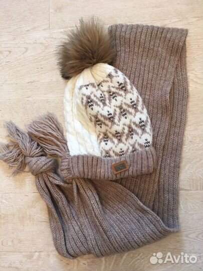 Комплект шапка и шарф для девочки