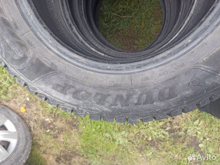 Dunlop Ice Touch 215/65 R16 98T