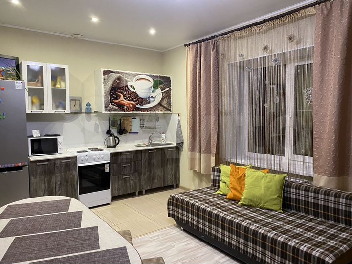 Таунхаус 50 м² на участке 1 сот.