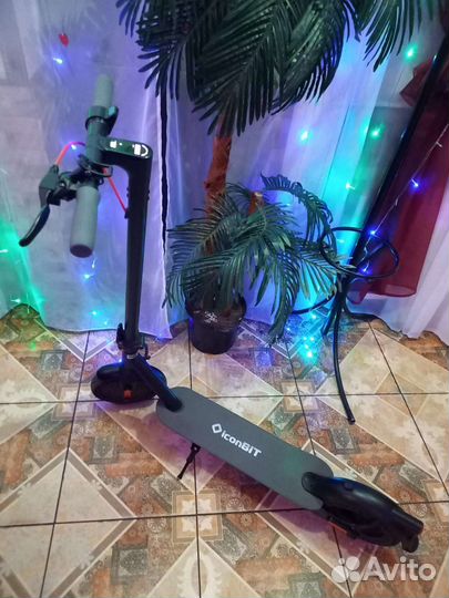 Электросамокат iconbit