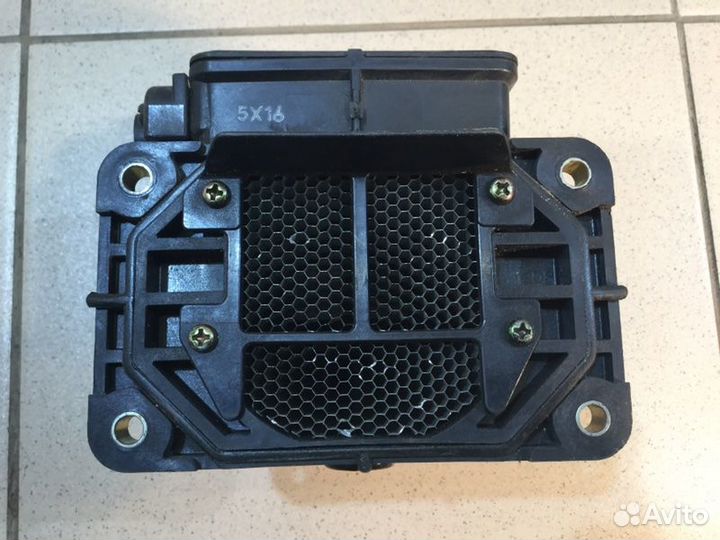 Расходомер воздуха (массметр) Mitsubishi Pajero 3