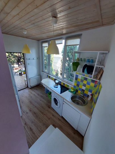 2-к. квартира, 50 м², 3/3 эт.