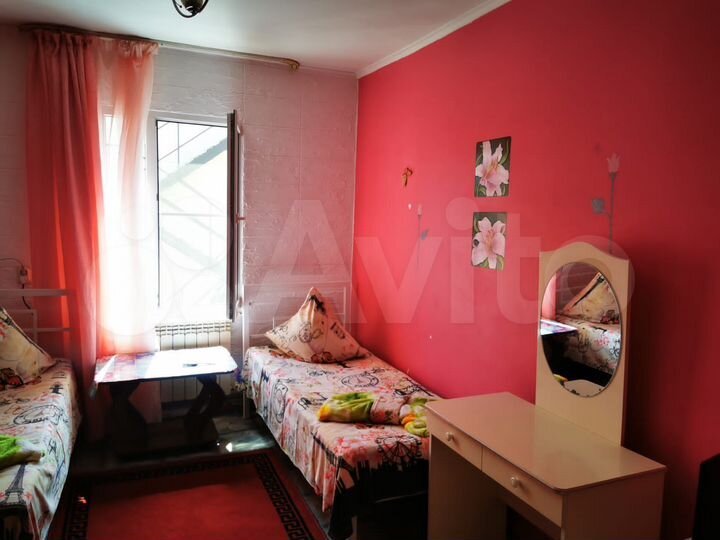 Комната 14 м² в 1-к., 2/2 эт.