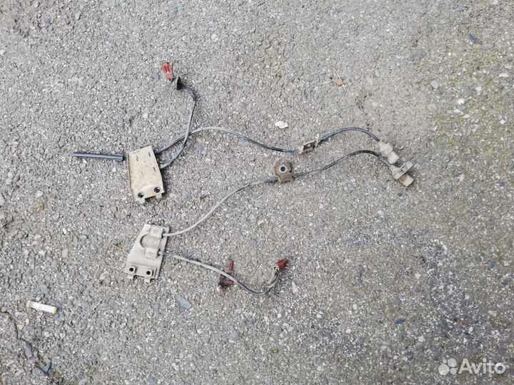 Датчики ABS передние,задние