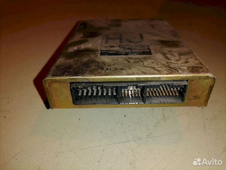 Блок управления АКПП 31711-AB951 Subaru Legacy BC3