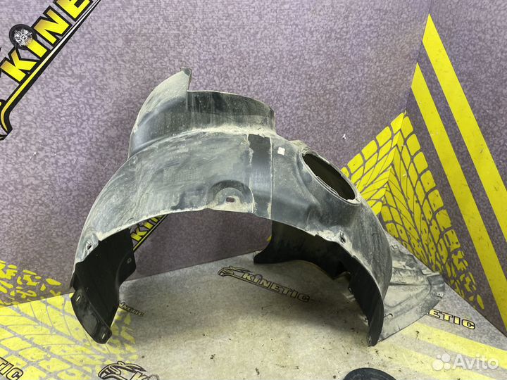 Подкрылок Локер передний правый Rapid Рапид 2020