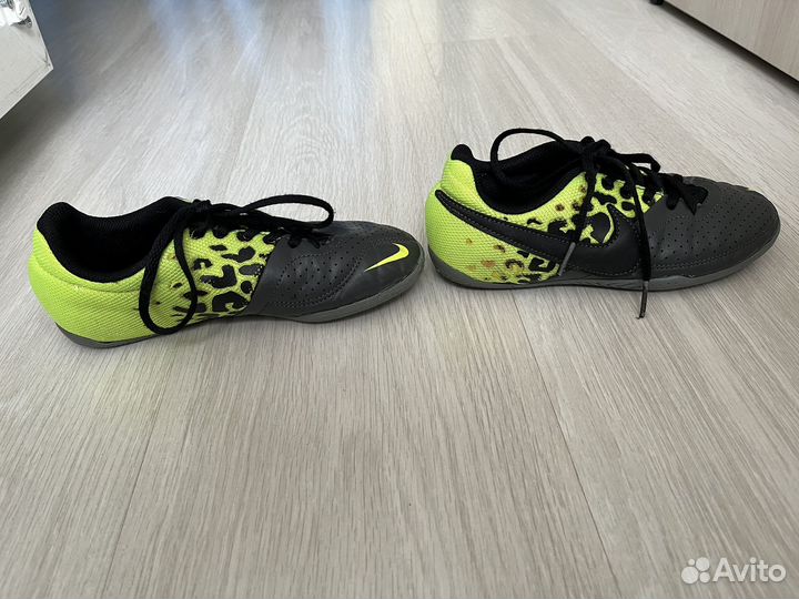 Футзалки nike