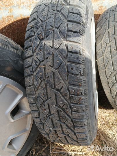 Зимняя резина с дисками r15