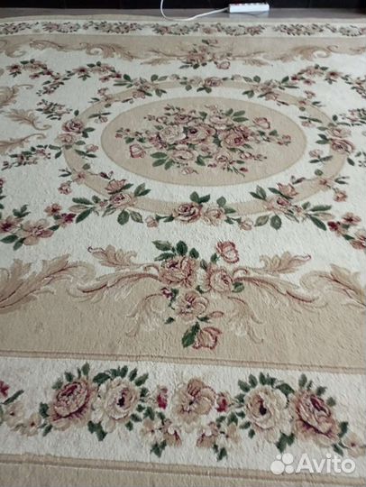 Ковер полушерстяной