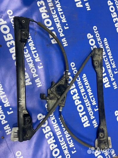 Передний левый стеклоподъемник Nissan Teana J32