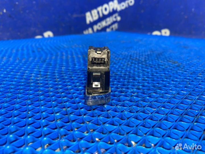 Кнопка центрального замка Ford Explorer