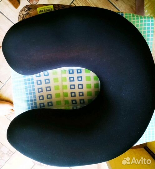 Массажная подушка в дорогу и для отдыха