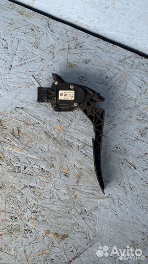 Электронная педаль газа Chevrolet Cruze 13252702