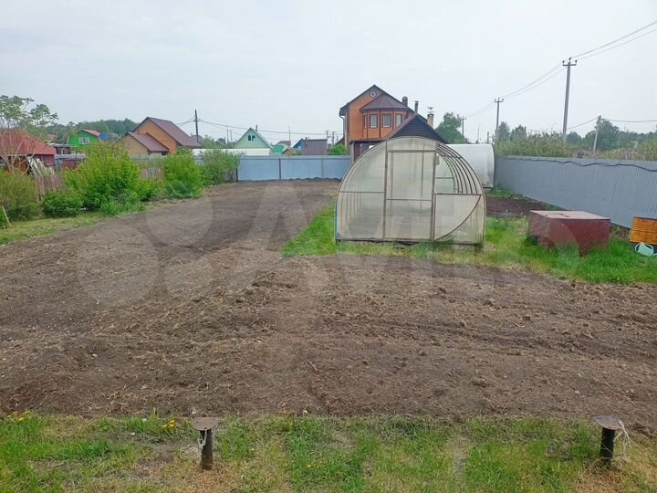 Дача 24 м² на участке 8 сот.