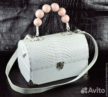 Шкатулка сумка из белой кожи питона